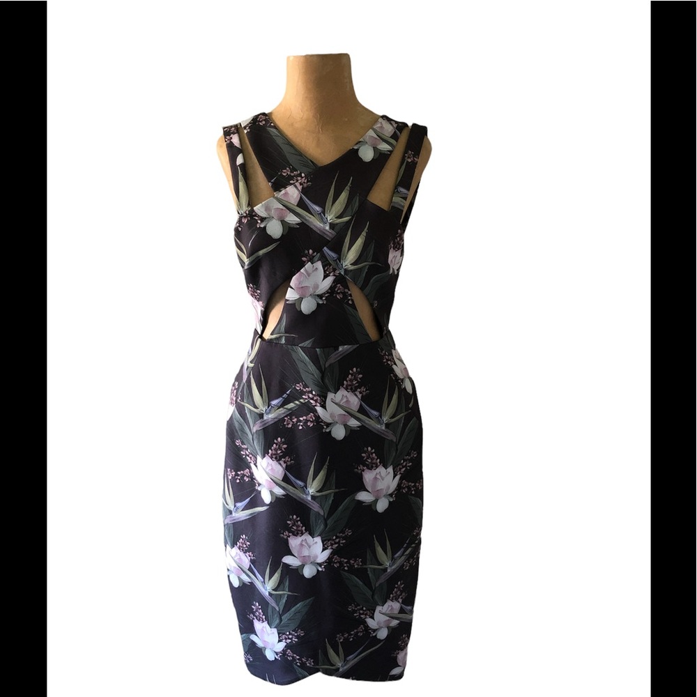 Stylestalker Sleeveless Cutout floral Dress Small NWOT